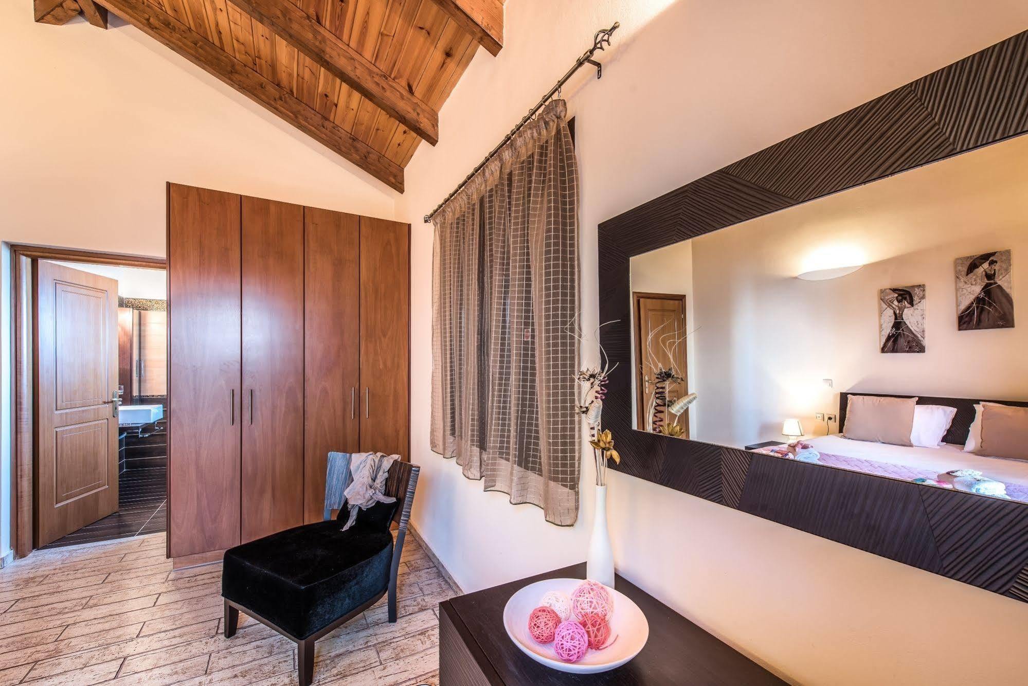 Astarte Villas - Kyveli Villa Vanato Buitenkant foto